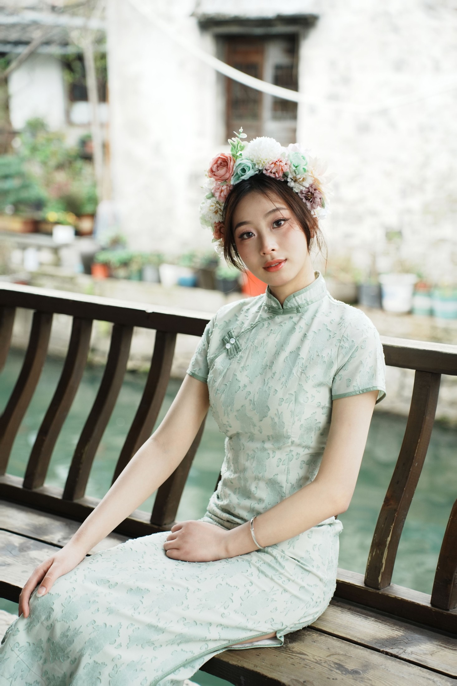 小u – 《绿色旗袍簪花》[17P]