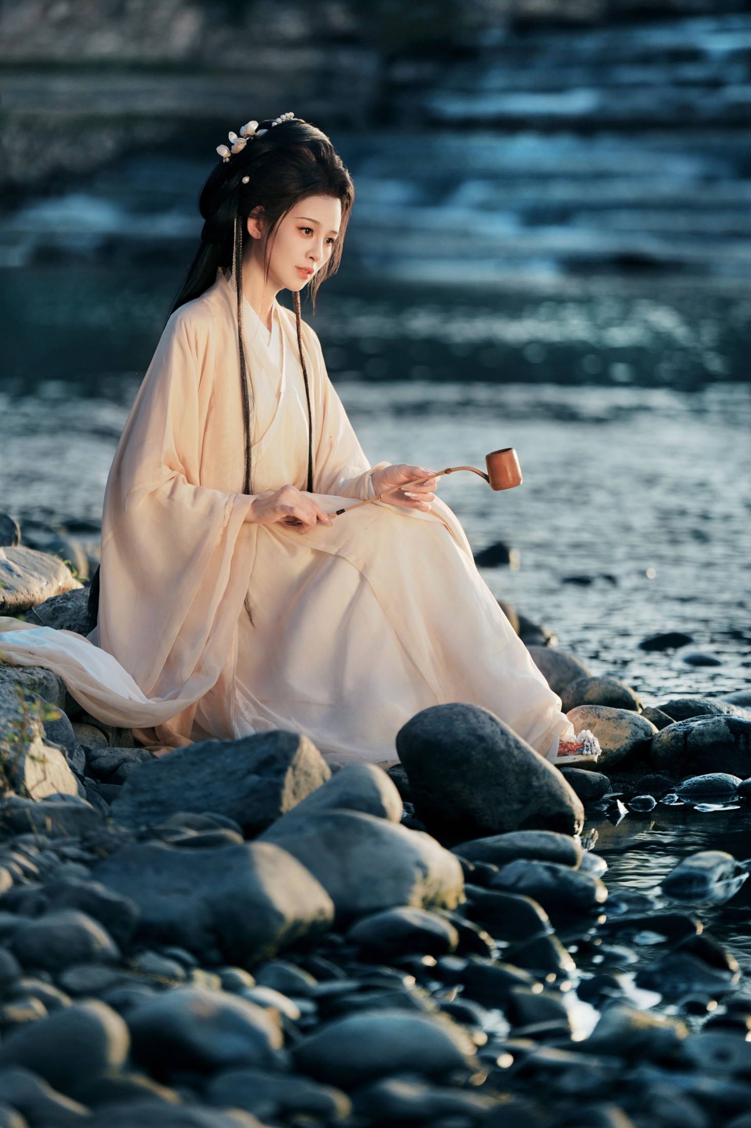 洛宁-唐 – 《魏晋风人像拍摄》[18P]